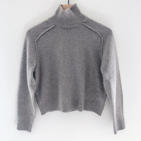 NWT H&M Wool Blend Turtleneck Sweater - Picture 1 of 3